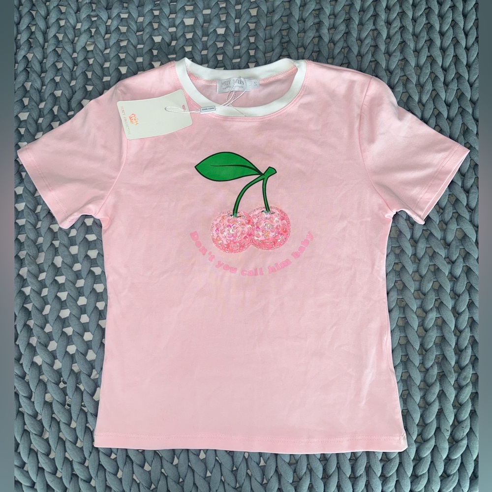 🍒MUY MUY tee- Don’t You Call Him Baby-
